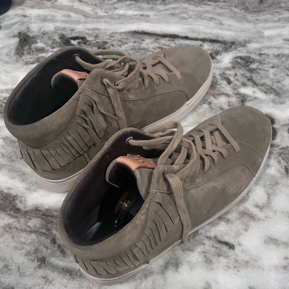 Men’s UGG Shoes -Size 15 -Like New - Picture 3 of 3